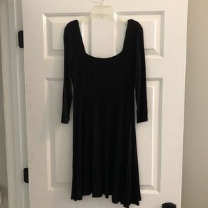 Black Scoop Neck 3/4 Length Sleeve Dress